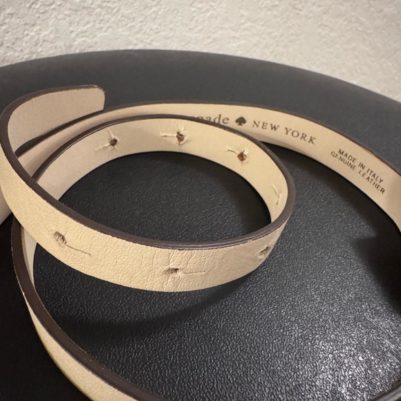 Kate Spade Ribbon Bow Buckle Belt with Gold Accent Size Small - Picture 5 of 6